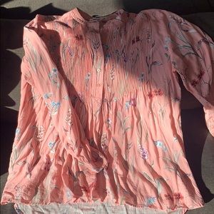 Nearly New springtime blouse by Sundance